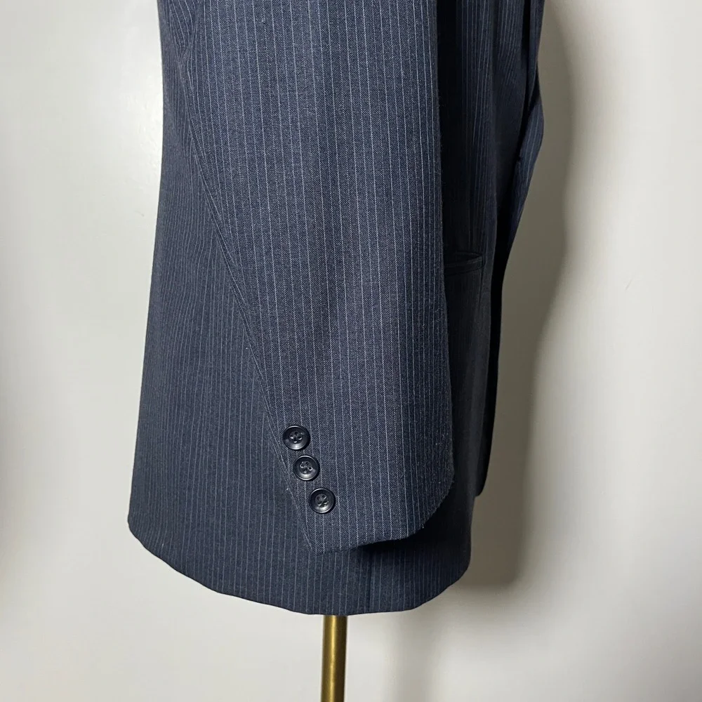 1980s Kingsridge Suit Mens 42R 36W Navy Blue Pinstripe Vintage Wool 2-Button